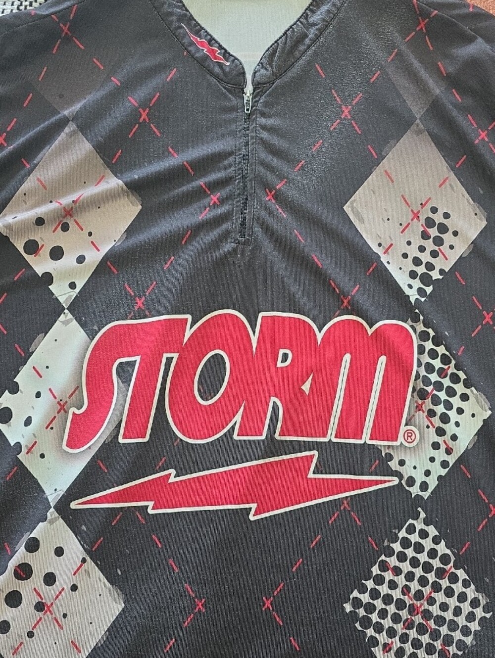 Storm Men’s Black Red & Gray Graphic Bowling Jersey - Picture 3 of 5
